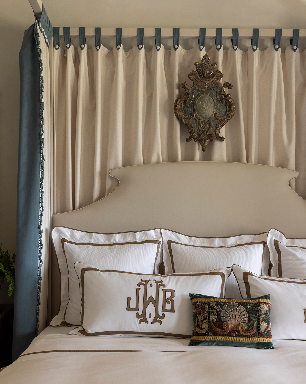 Roundtop Show House Project - Dodson Interiors